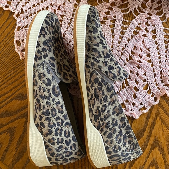 Dansko Odina leather sneakers leopard - Picture 2 of 5